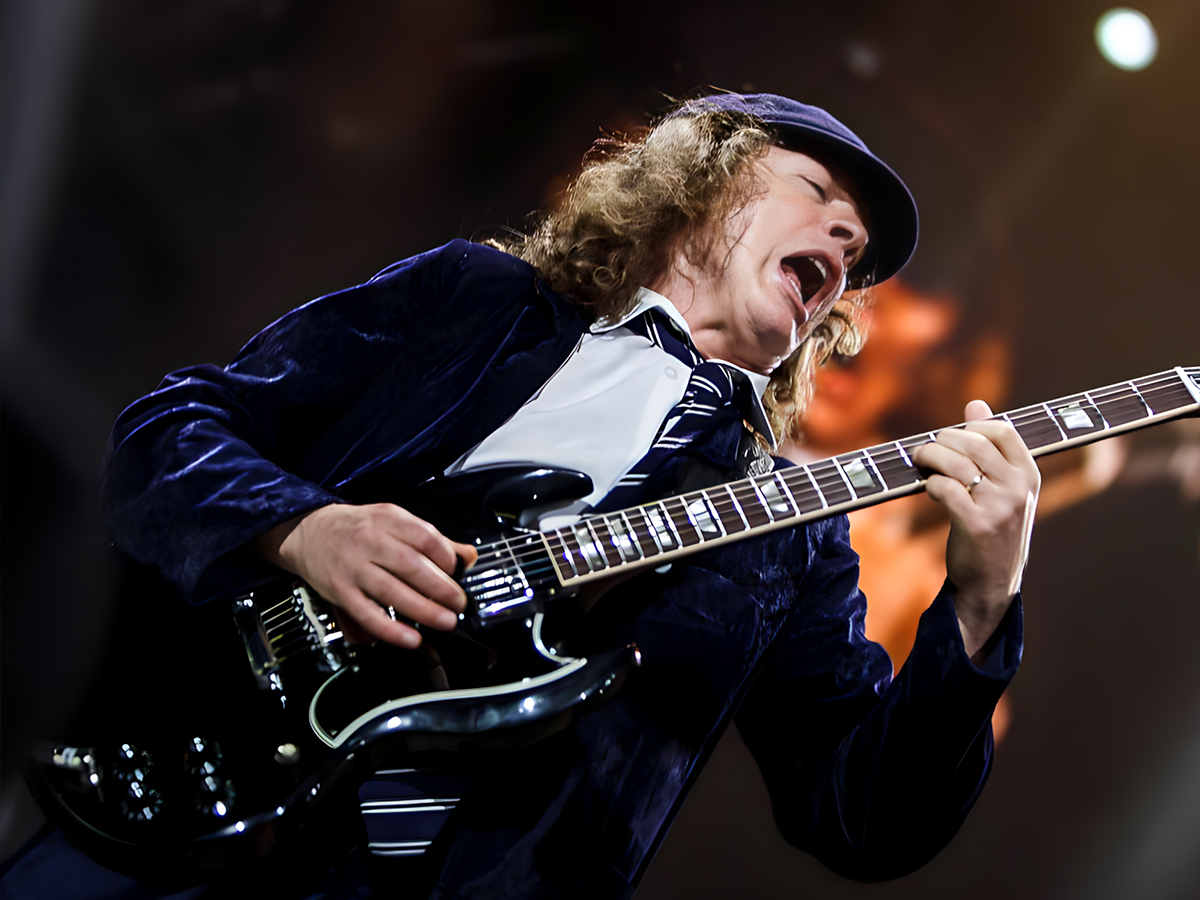 「彼らはより大きく、より良く欲しかった」：AC/DCがほとんど失われたアルバムレコード契約